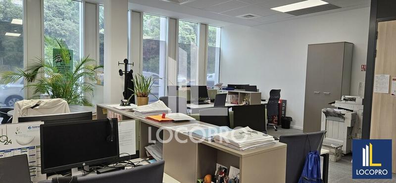 Bureau - 403 m²