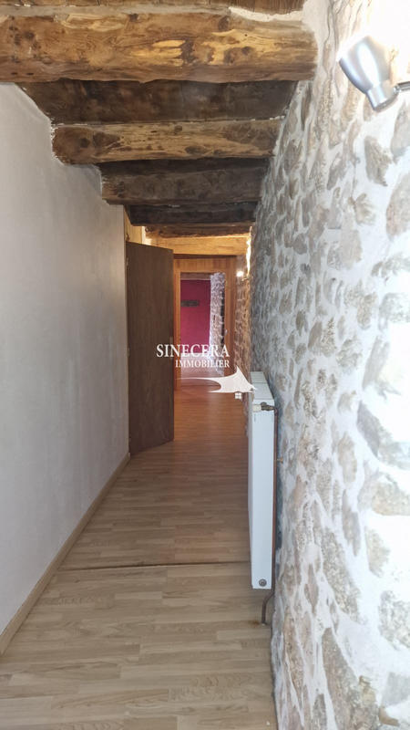 Maison - 240 m² - 7 pièces