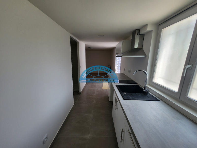 Maison - 180 m² - 8 pièces