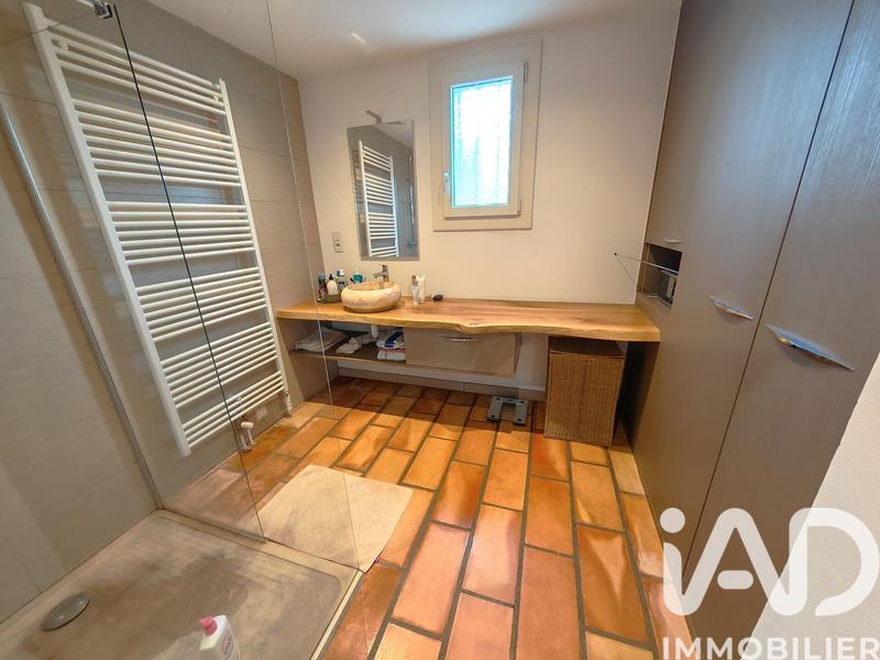 Maison - 212 m² - 5 pièces