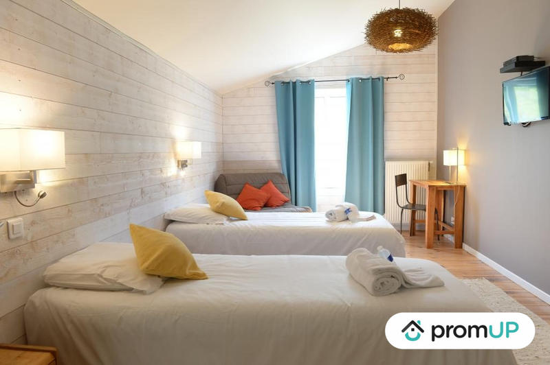 Maison traditionnelle - 148 m² - 4 pièces