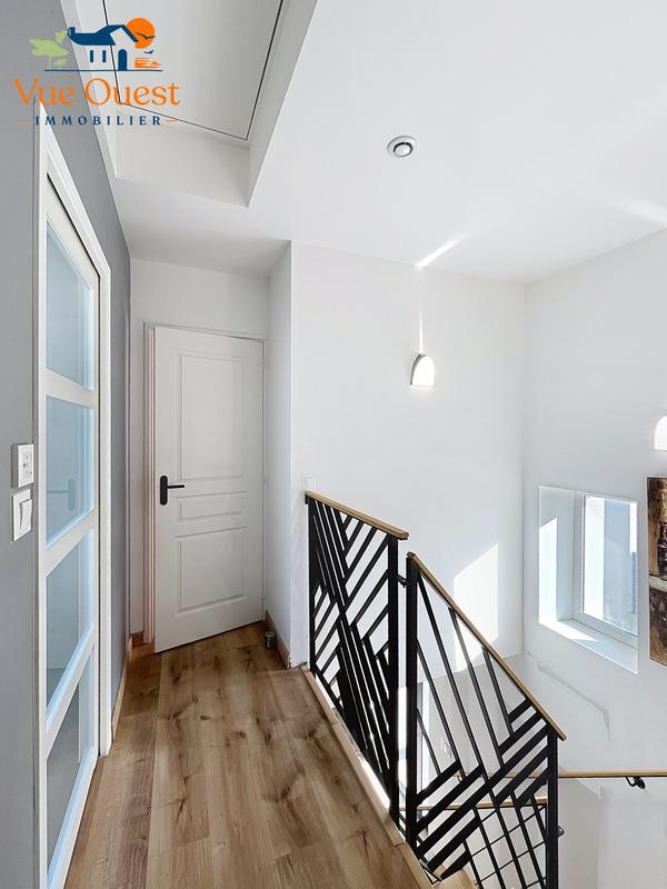 Maison - 96 m² - 4 pièces