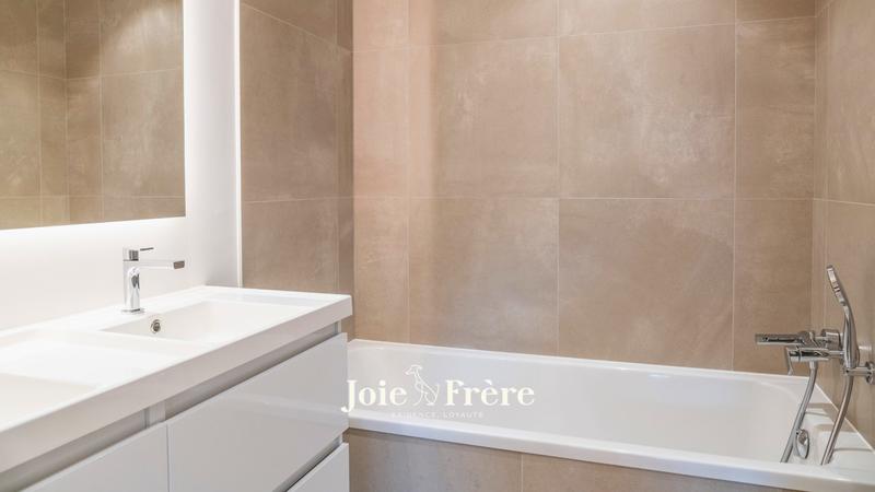 Appartement - 79 m² - 3 pièces