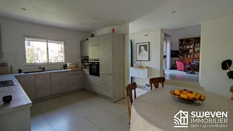 Maison - 145 m² - 8 pièces