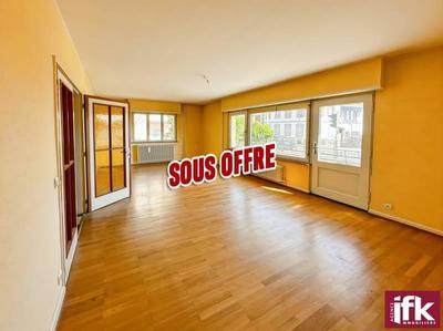 Appartement - 93 m² - 4 pièces