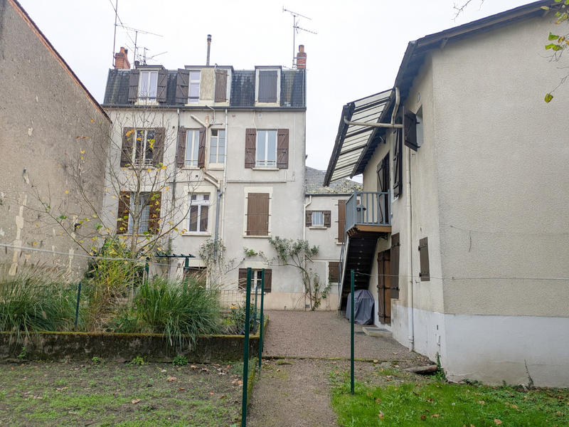 Immeuble - 255 m² - 16 pièces