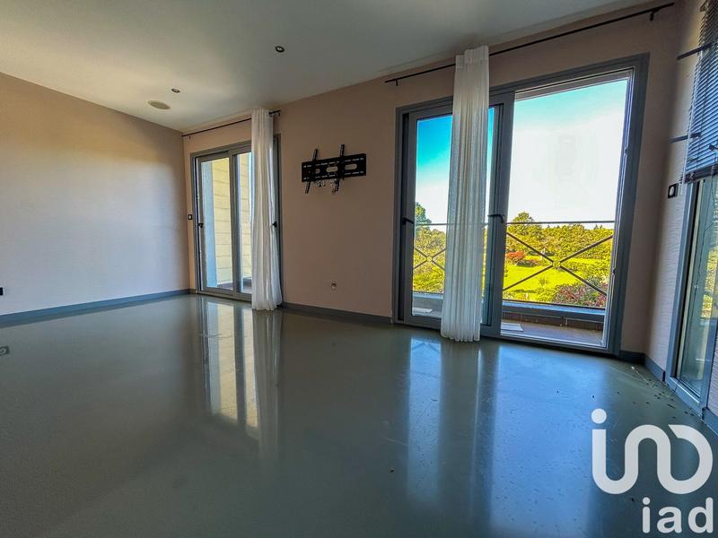 Maison - 194 m² - 7 pièces