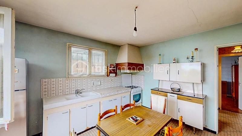 Maison traditionnelle - 165 m² - 6 pièces