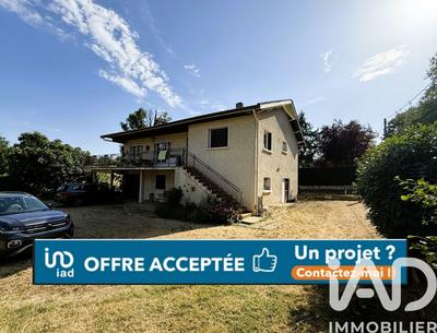 Maison - 220 m² - 5 pièces