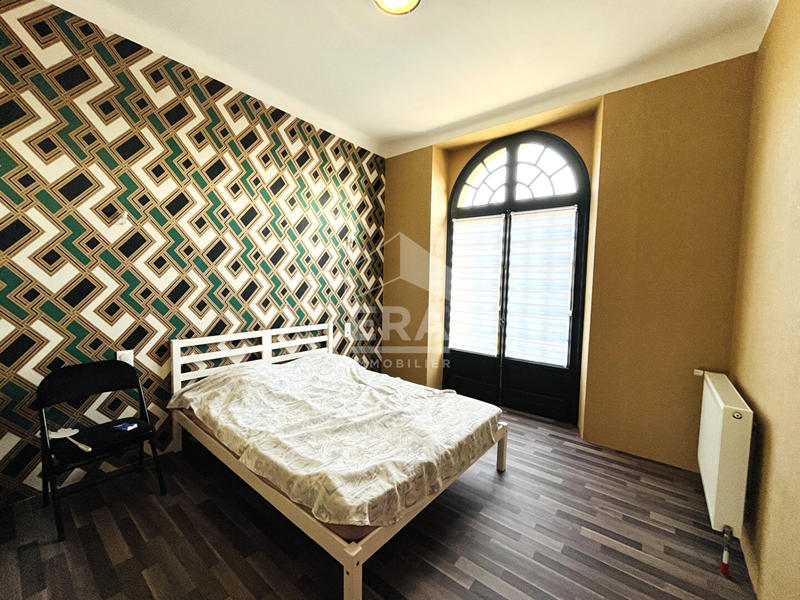 Maison - 184 m² - 7 pièces