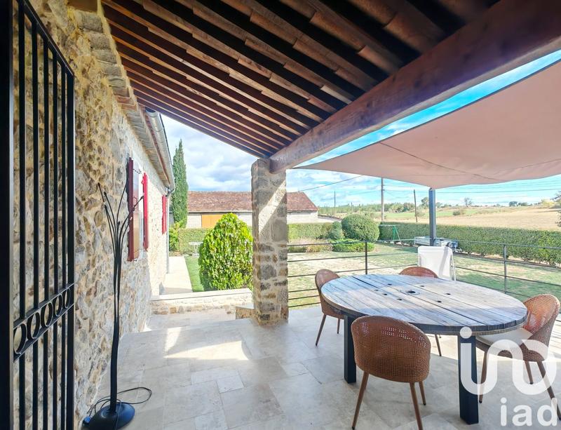 Maison - 340 m² - 12 pièces