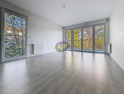 Appartement - 62 m² - 3 pièces