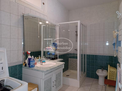 Appartement - 139 m² - 7 pièces