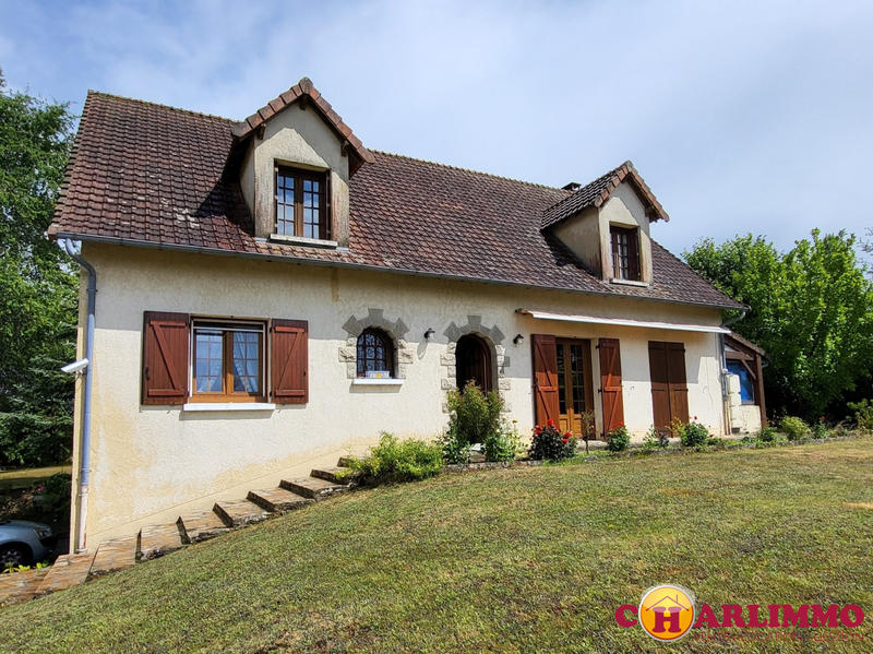 Maison traditionnelle - 181 m² - 6 pièces