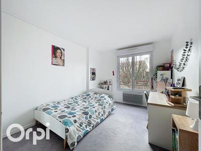 Appartement - 98 m² - 4 pièces