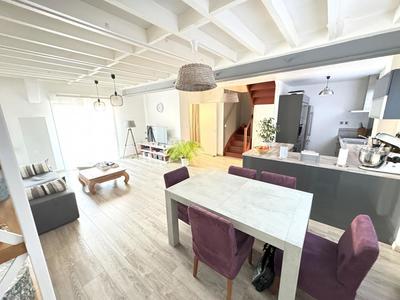 Maison - 90 m² - 4 pièces