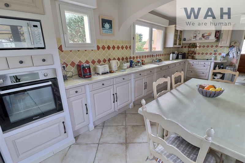 Maison - 111 m² - 4 pièces