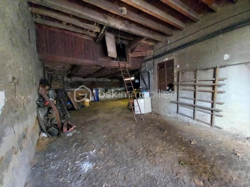 Maison - 180 m² - 5 pièces