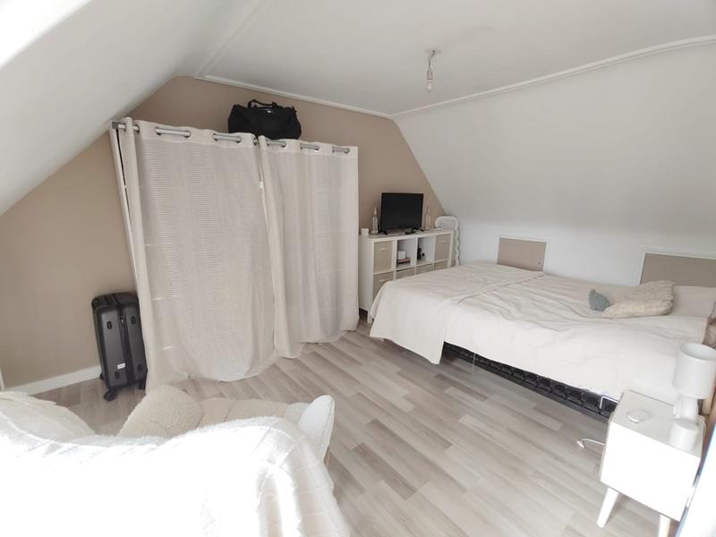 Maison traditionnelle - 143 m² - 7 pièces