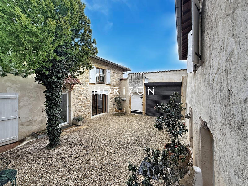 Maison ancienne - 154 m² - 6 pièces