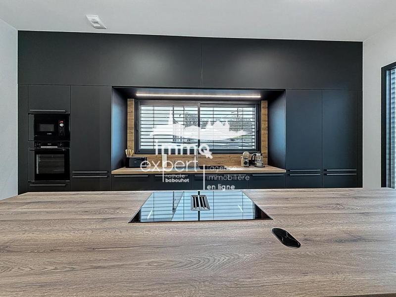 Villa - 145 m² - 6 pièces