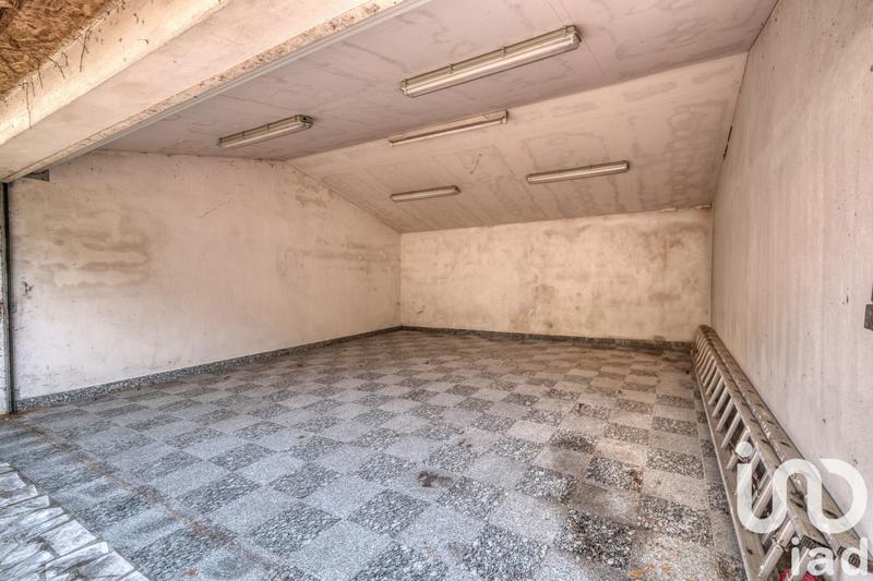 Maison - 240 m² - 8 pièces