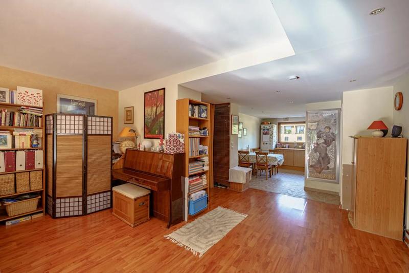 Appartement - 100 m² - 4 pièces