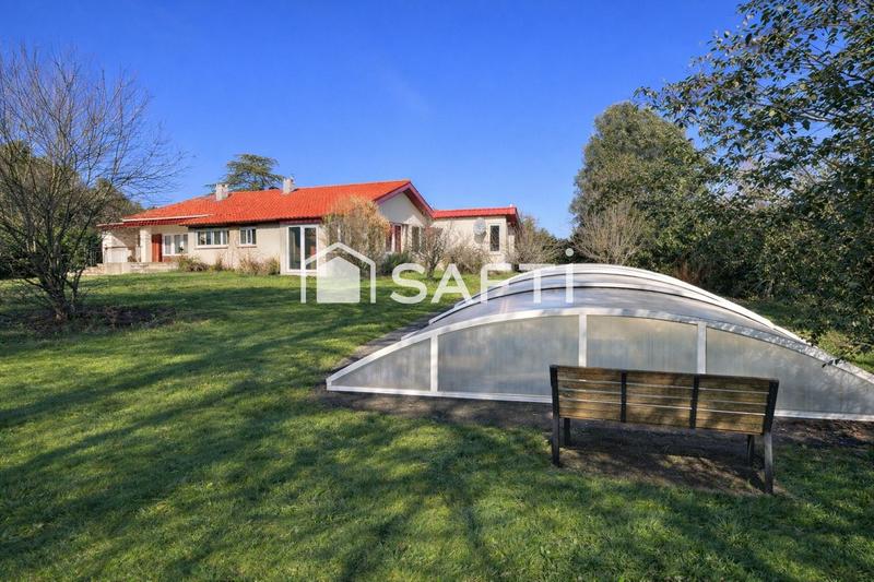 Maison - 160 m² - 6 pièces