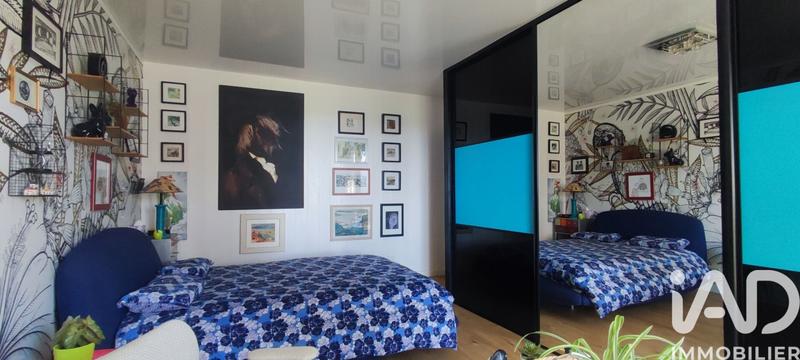 Maison - 277 m² - 9 pièces