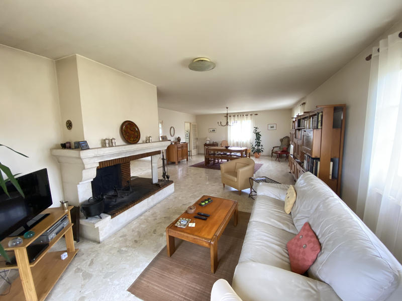 Villa - 161 m² - 6 pièces