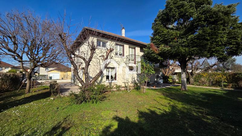 Maison - 105 m² - 4 pièces