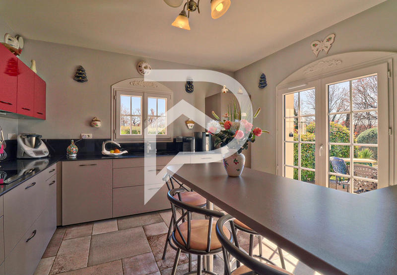 Villa - 200 m² - 5 pièces