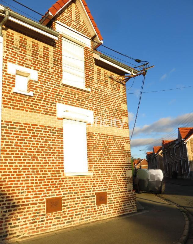 Maison - 80 m² - 4 pièces