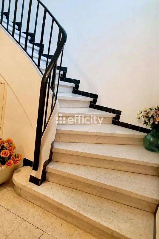 Maison - 139 m² - 7 pièces