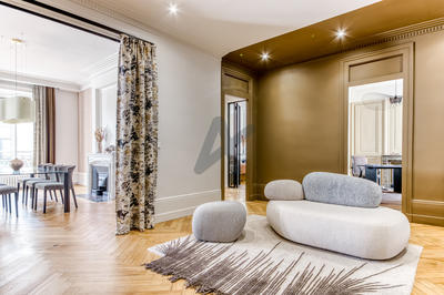 Appartement - 223 m² - 5 pièces