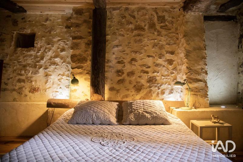 Maison - 434 m² - 11 pièces