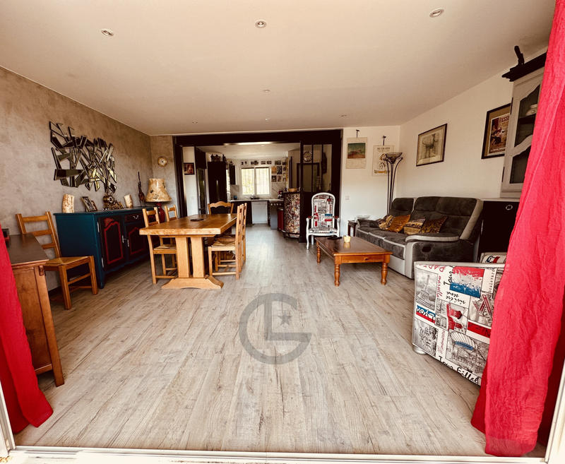 Appartement - 75 m² - 3 pièces