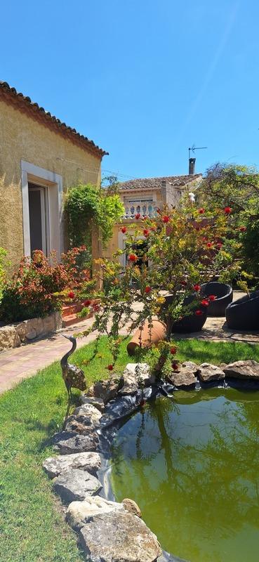 Mas - 280 m² - 14 pièces