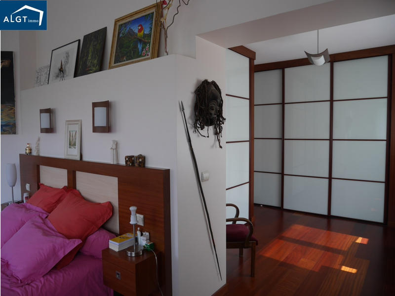 Villa - 210 m² - 6 pièces