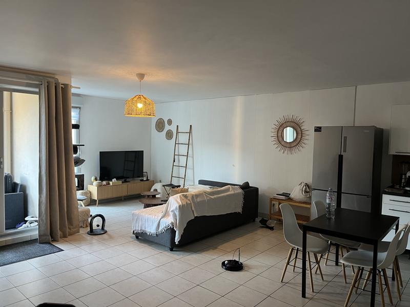 Appartement - 67 m² - 3 pièces