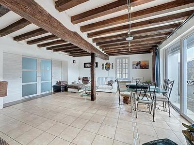 Maison - 240 m² - 9 pièces