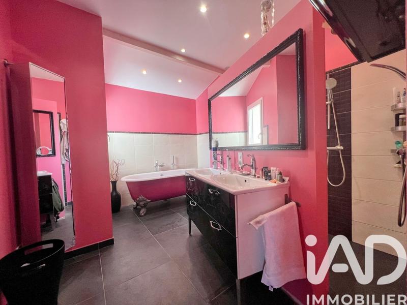 Maison de maîtres - 220 m² - 7 pièces