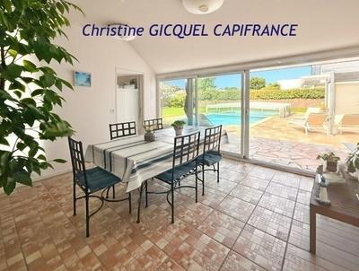 Villa - 210 m² - 10 pièces