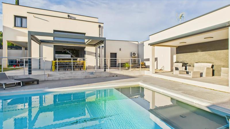 Maison - 138 m² - 6 pièces