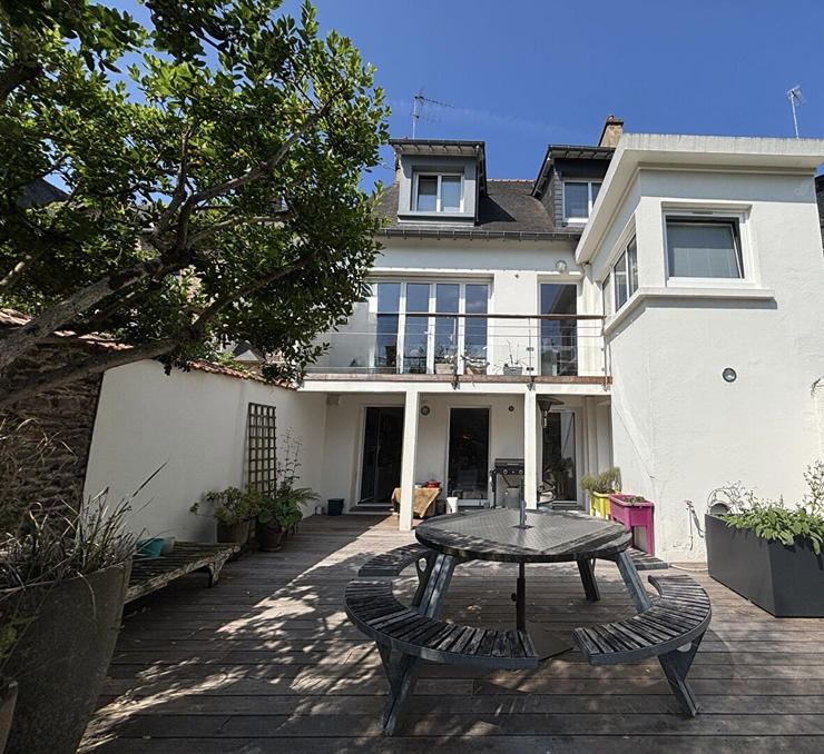 Maison - 182 m² - 6 pièces