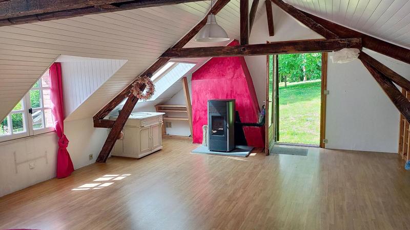 Maison - 239 m² - 10 pièces