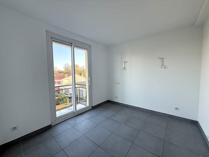 Appartement - 80 m² - 3 pièces