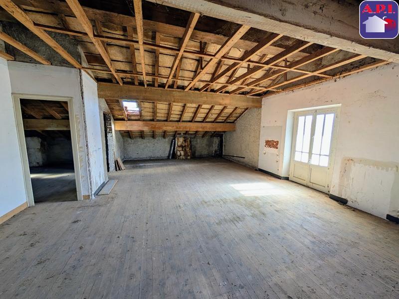 Maison - 241 m² - 11 pièces