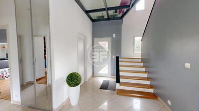 Maison - 186 m² - 6 pièces