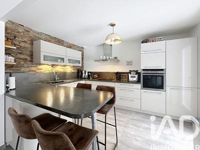 Maison - 111 m² - 6 pièces